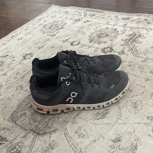 On Women's Black and Gray Athletic Shoes